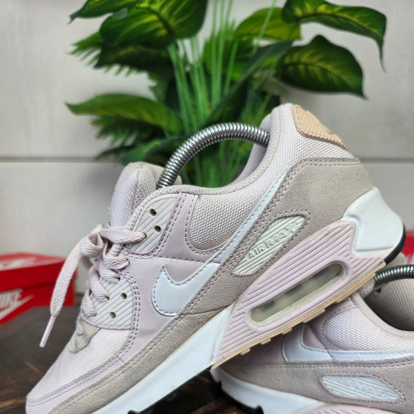 Nike Air Max 90 Barely Rose maat 42