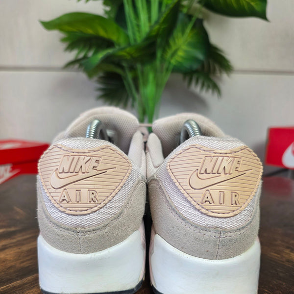 Nike Air Max 90 Barely Rose maat 42