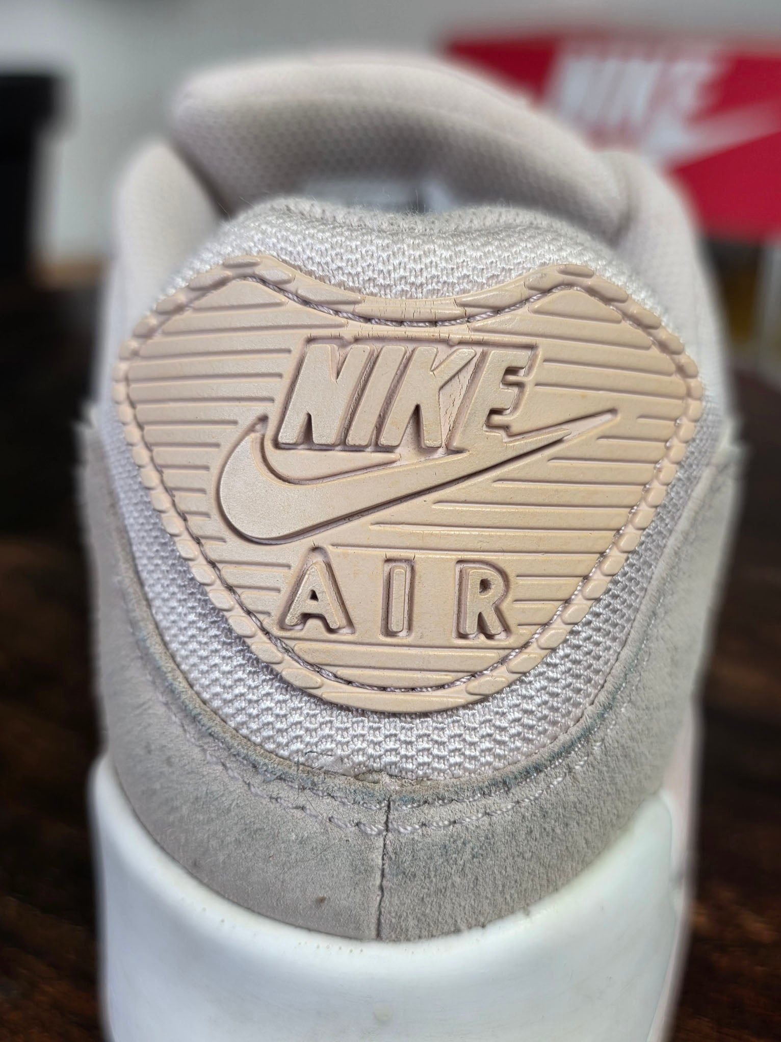 Nike Air Max 90 Barely Rose maat 42