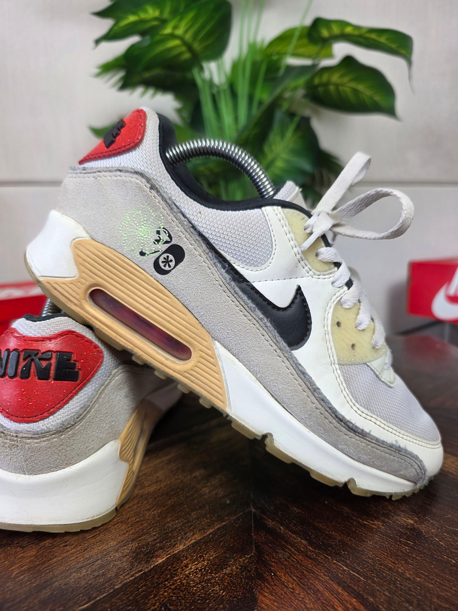 Nike Air Max 90 SE Swoosh Fiber White maat 42,5