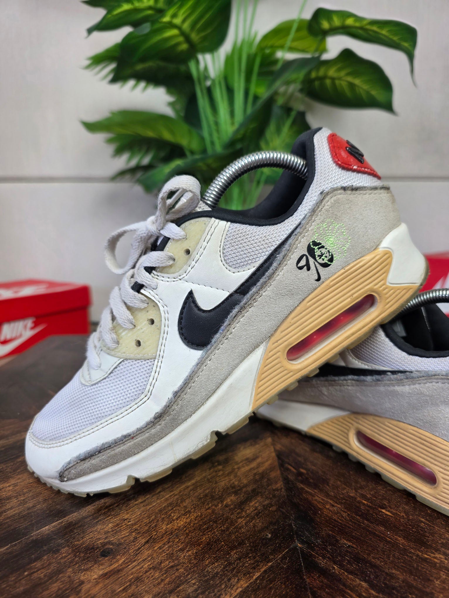 Nike Air Max 90 SE Swoosh Fiber White maat 42,5