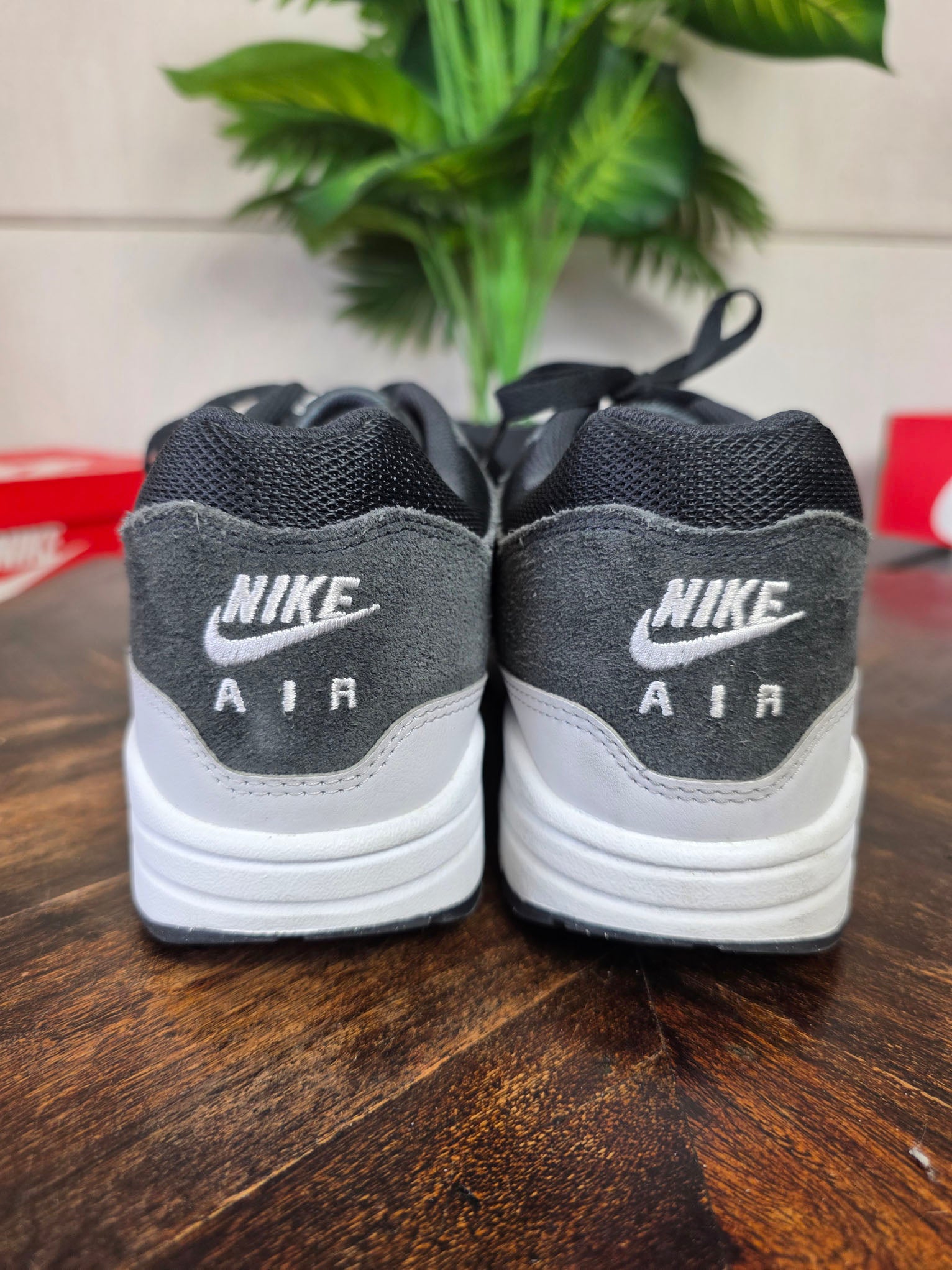 Nike Air Max 1 Off Noir maat 45