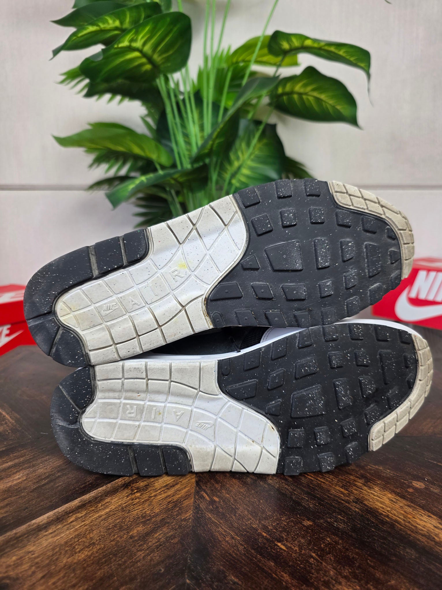 Nike Air Max 1 Off Noir maat 45
