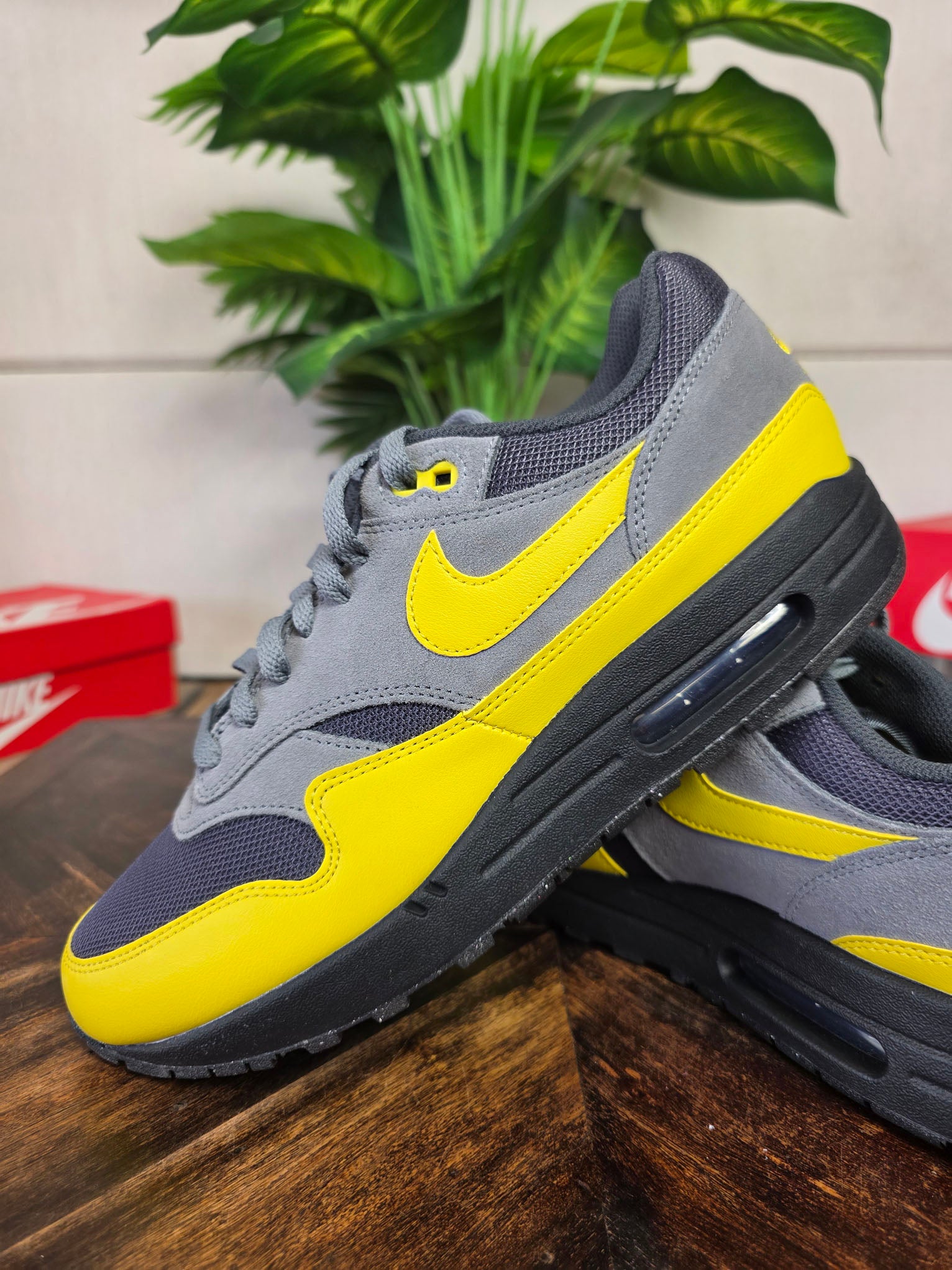Nike Air Max 1 Essential Batman maat 43