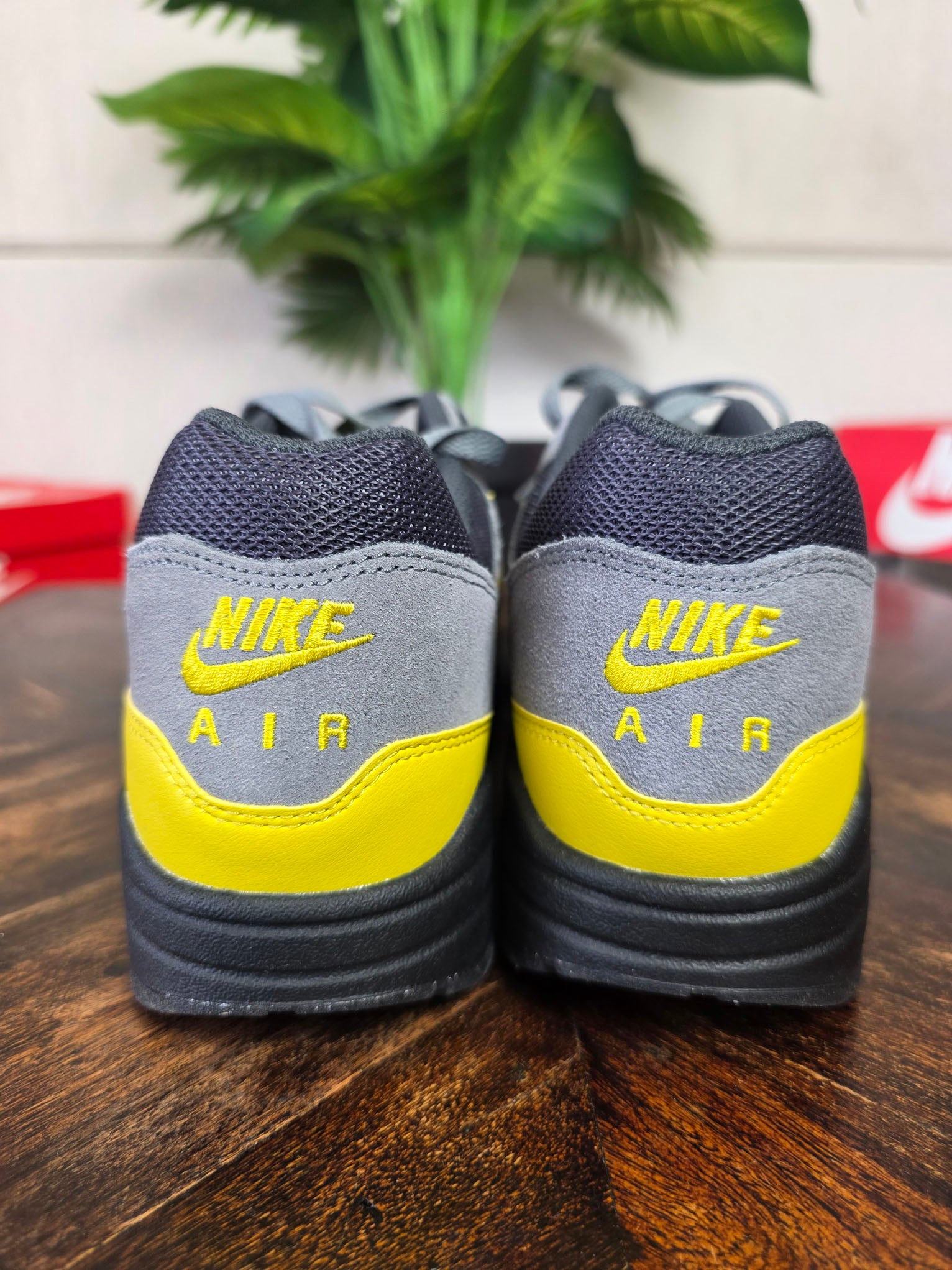 Nike Air Max 1 Essential Batman maat 43