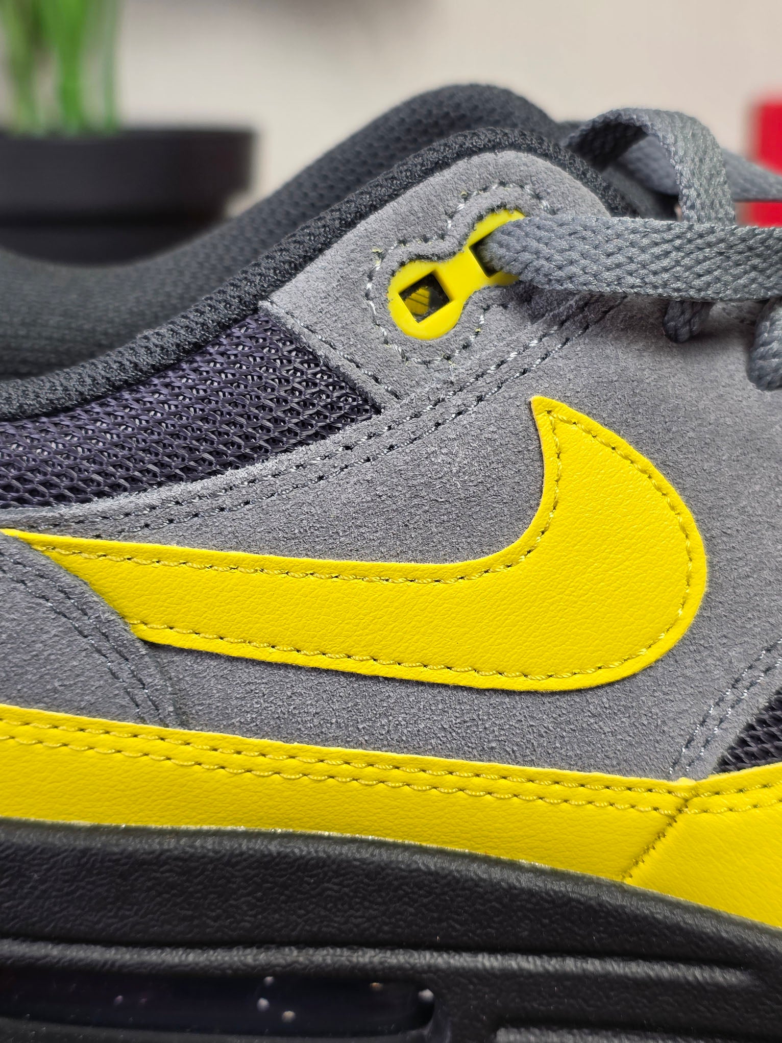 Nike Air Max 1 Essential Batman maat 43