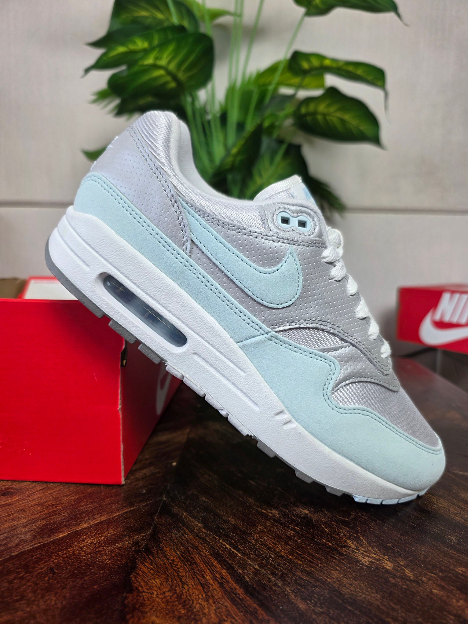 Nike Air Max 1 '87 Glacier Blue maat 42,5