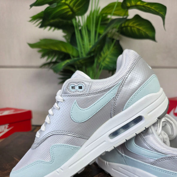 Nike Air Max 1 '87 Glacier Blue maat 42,5