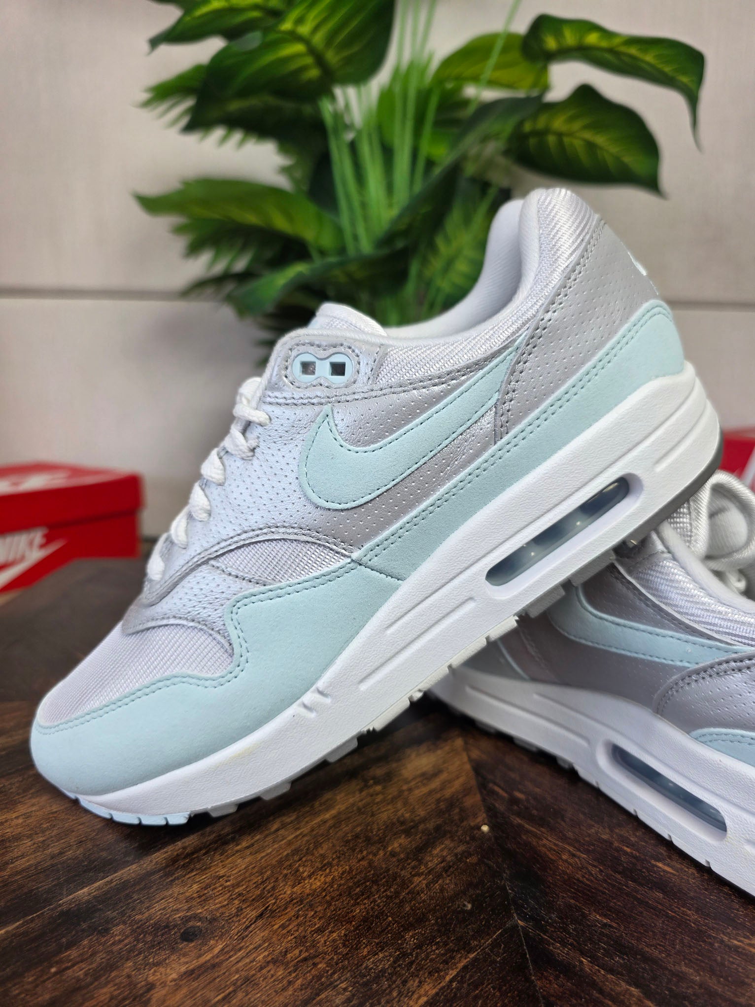 Nike Air Max 1 '87 Glacier Blue maat 42,5