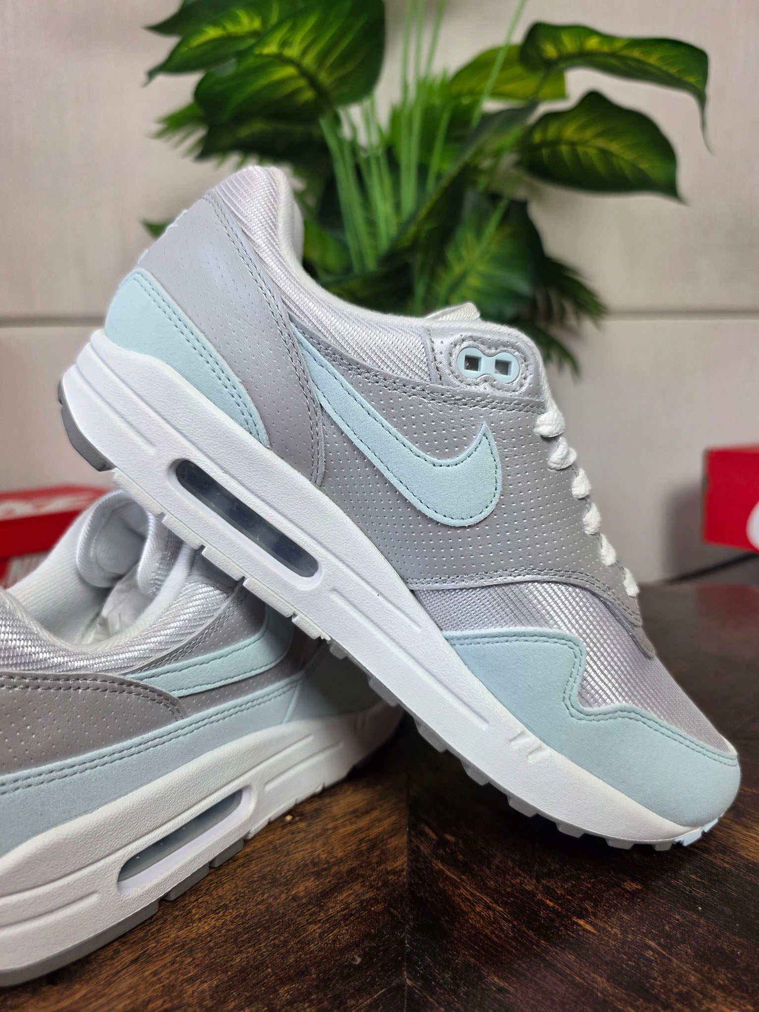 Nike Air Max 1 '87 Glacier Blue maat 42,5