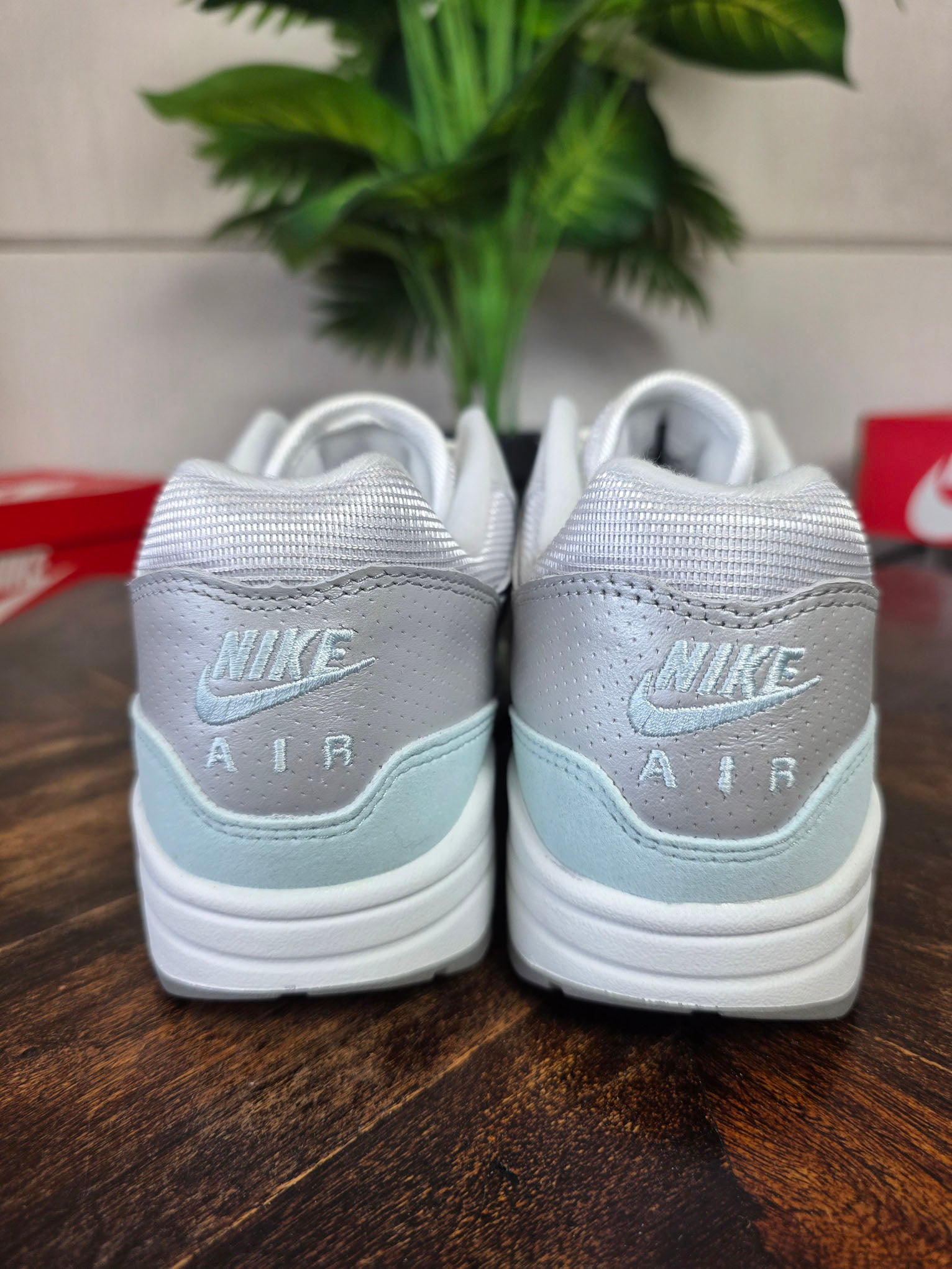 Nike Air Max 1 '87 Glacier Blue maat 42,5