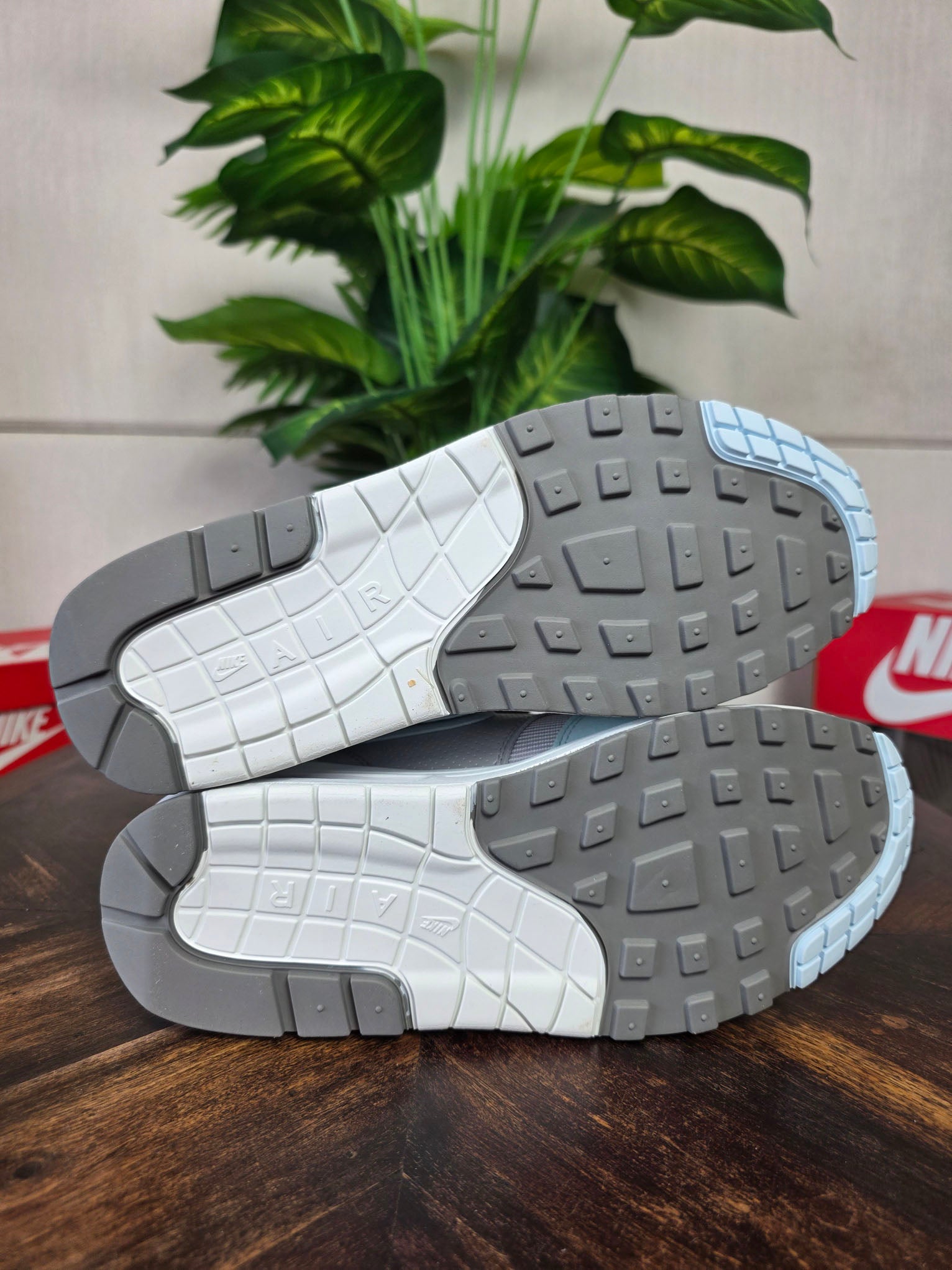 Nike Air Max 1 '87 Glacier Blue maat 42,5
