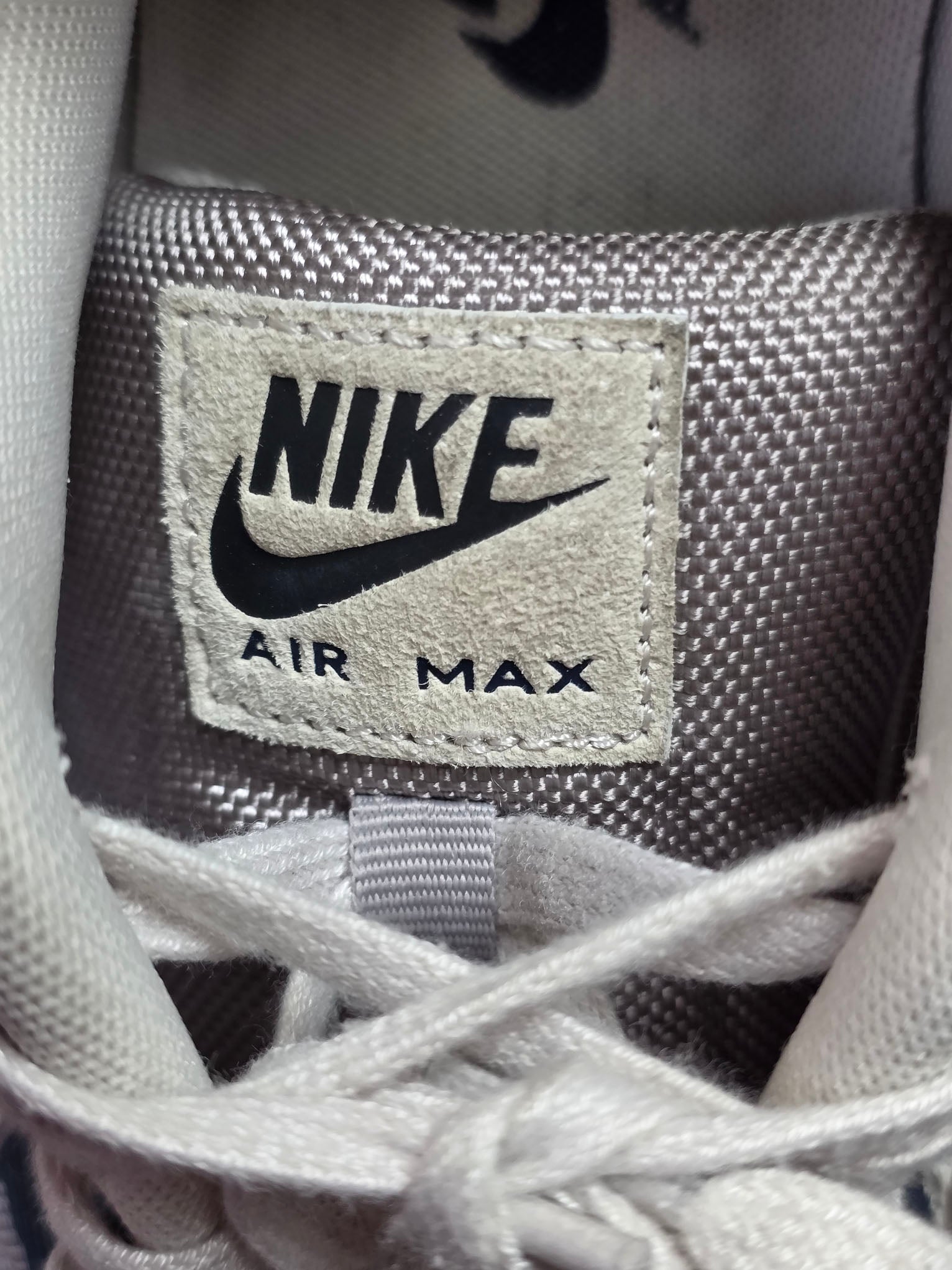 Nike Air Max 90 Light Orewood Brown maat 44