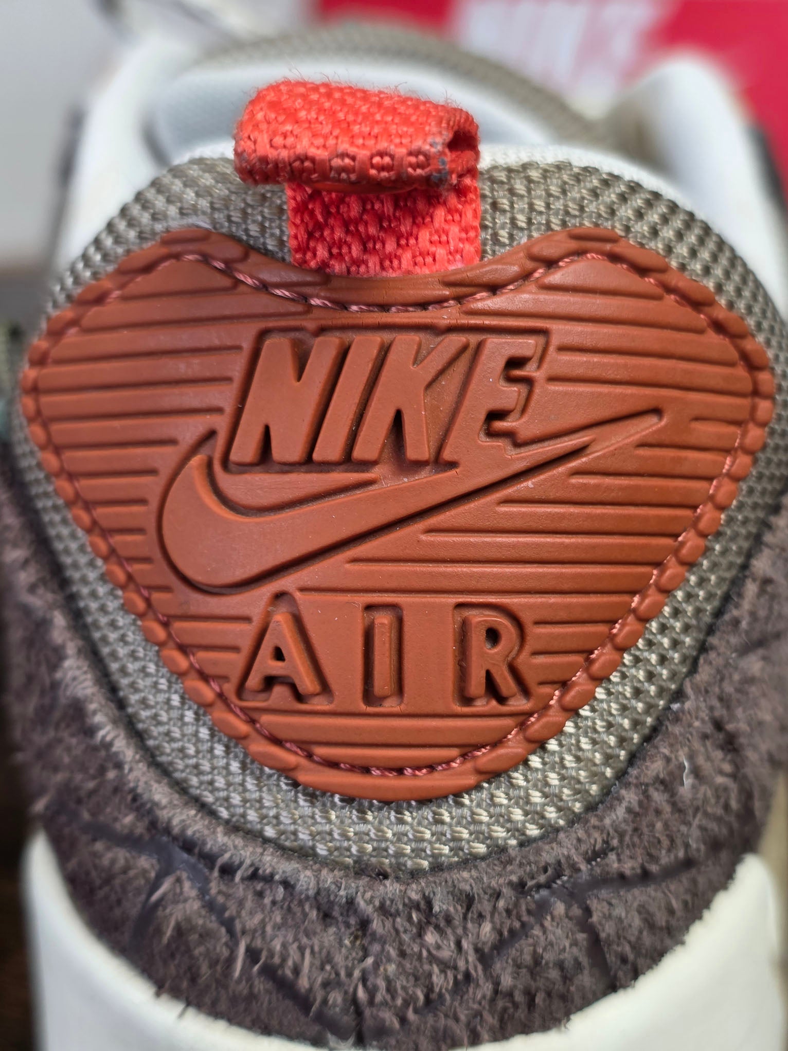 Nike Air Max 90 Baroque Brown Lace Toggle maat 42