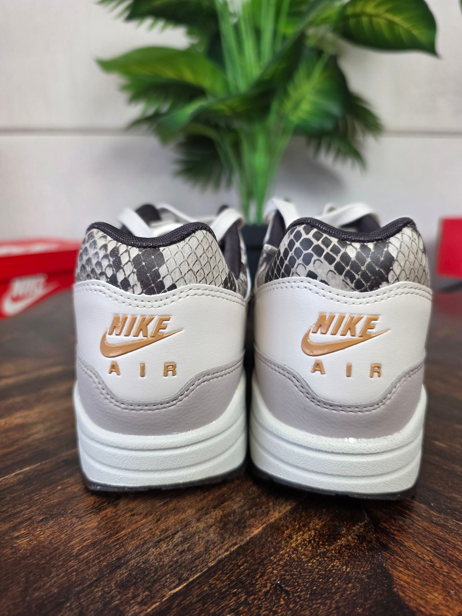 Nike Air Max 1 '87 Snakeskin maat 43