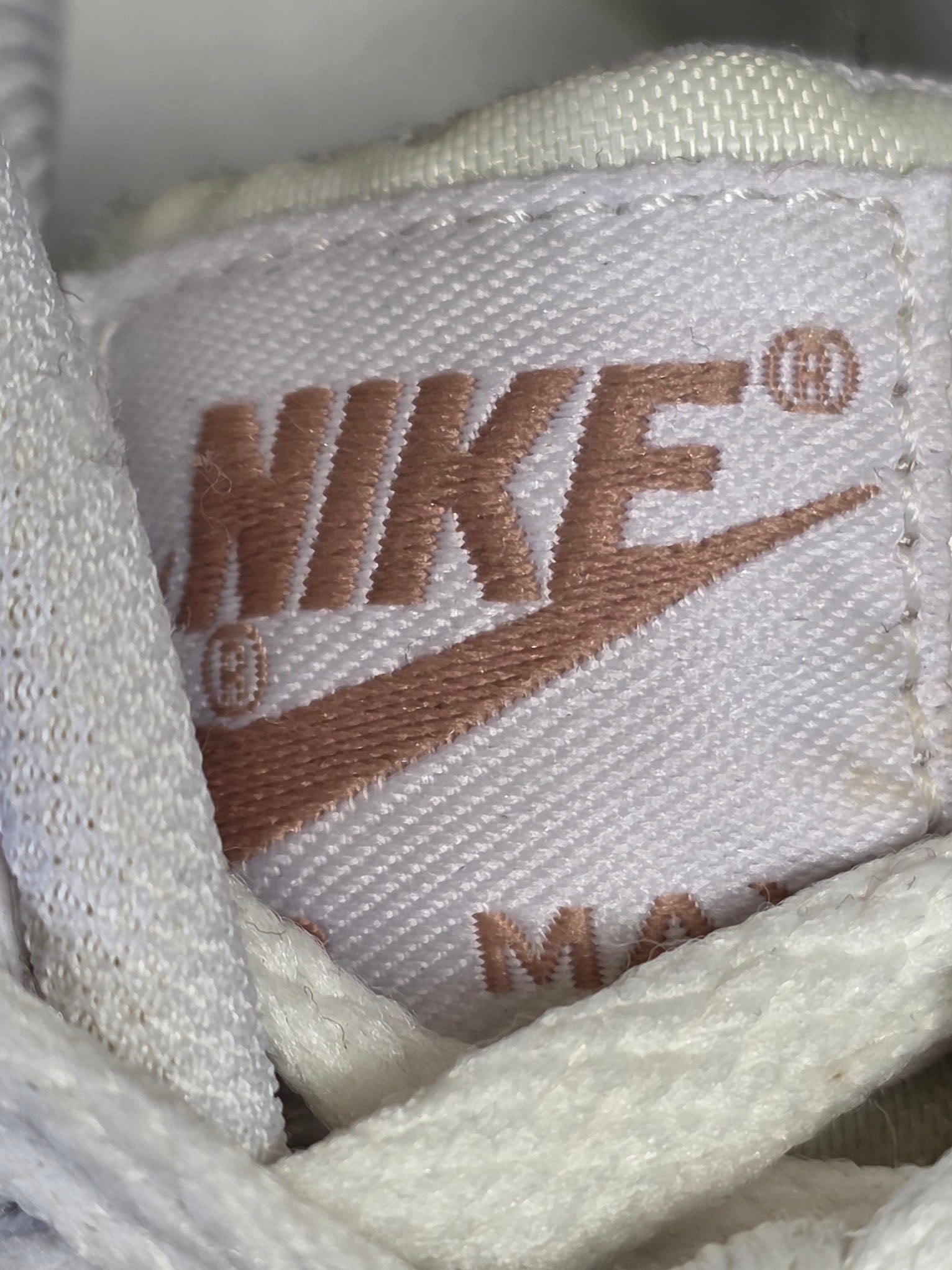 Nike Air Max 90 LTR GS White Rose Gold Beige maat 38,5