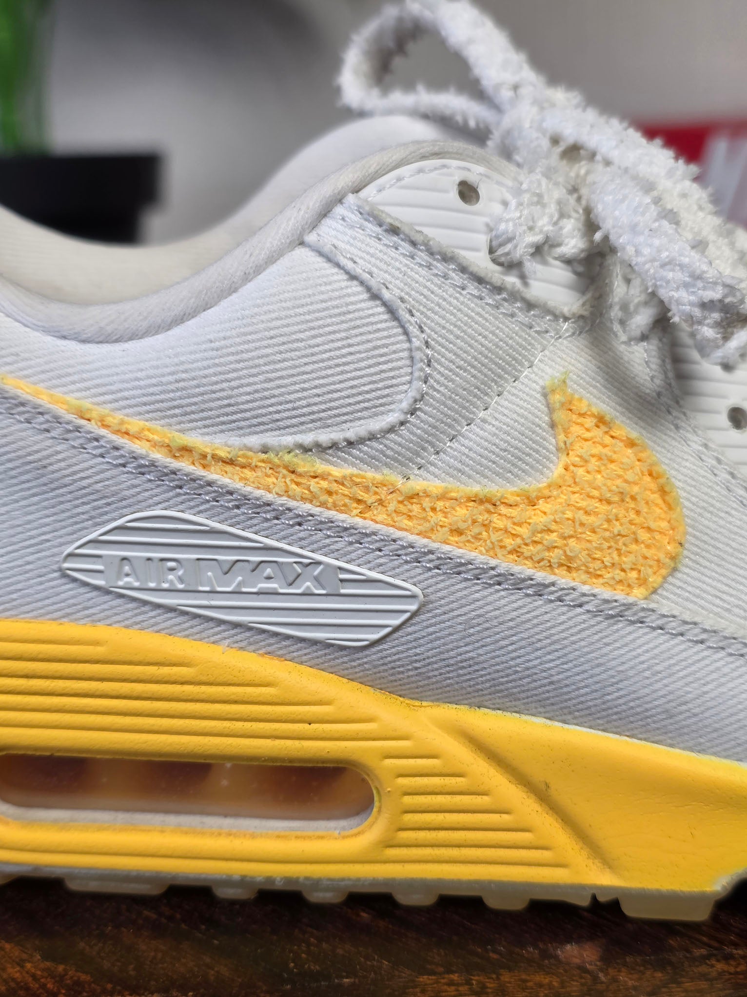Nike Air Max 90 SE Citrus Pulse maat 40