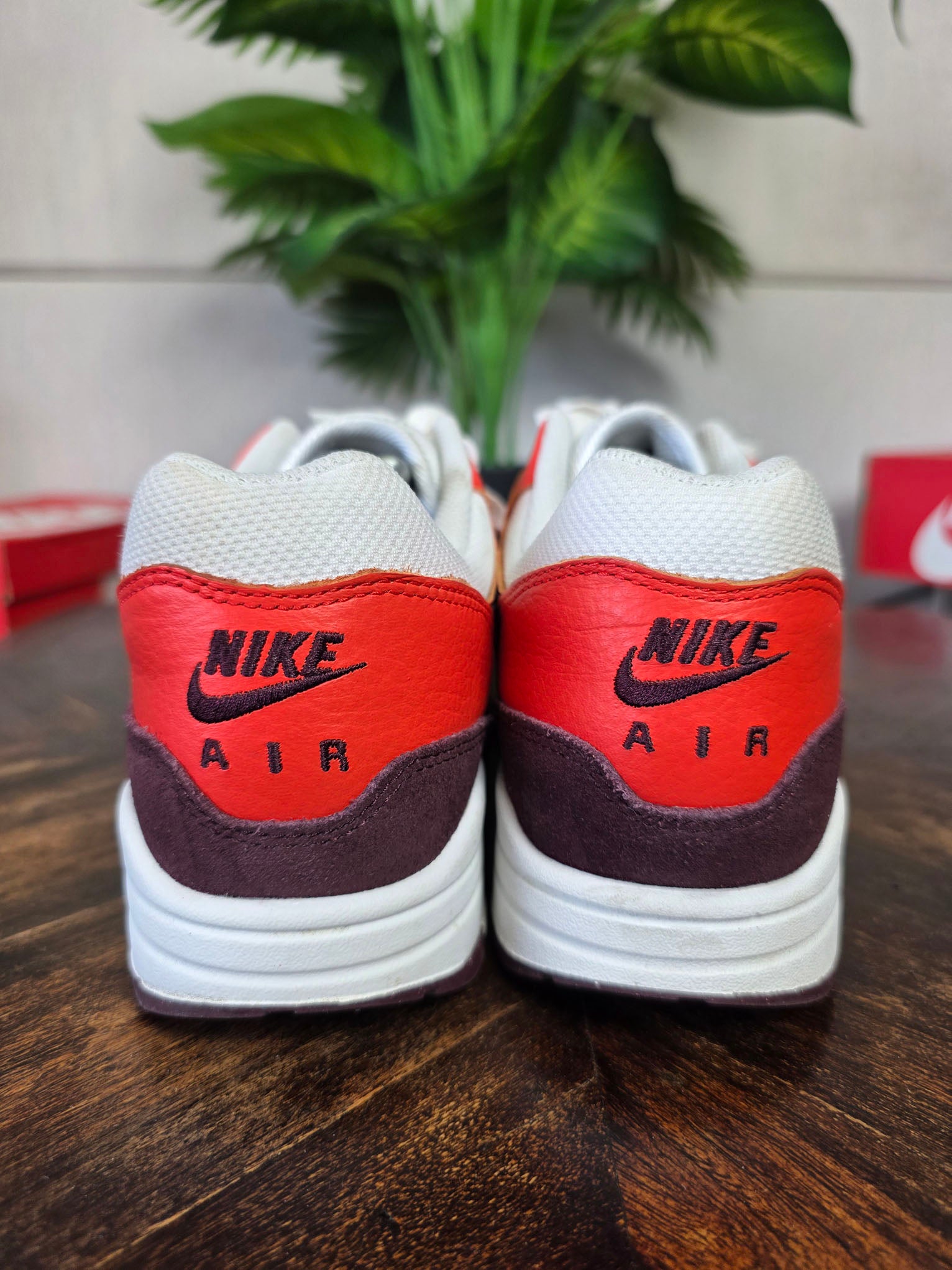 Nike Air Max 1 Burgundy Crush maat 44