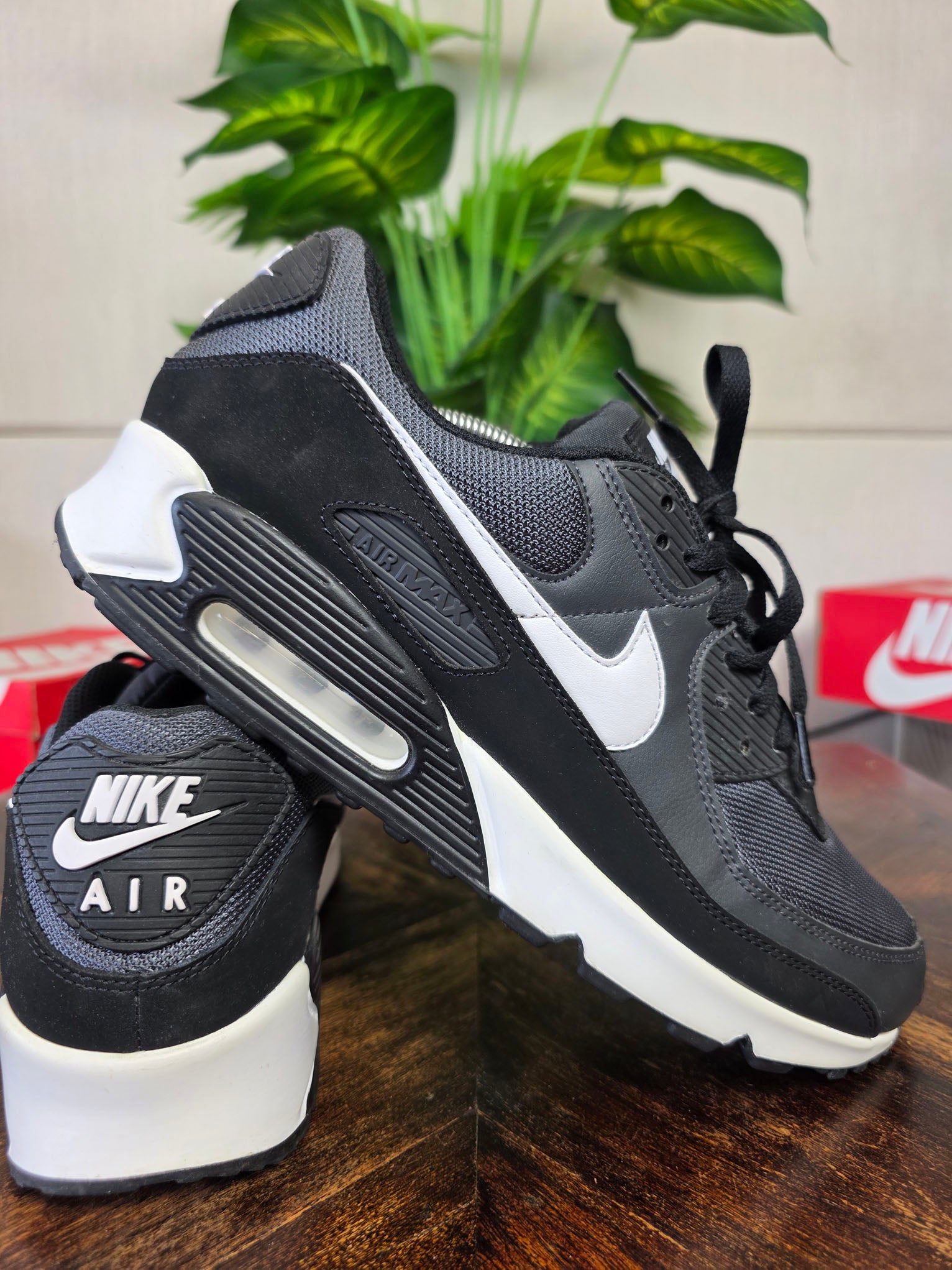 Nike Air Max 90 Essential Black White maat 46