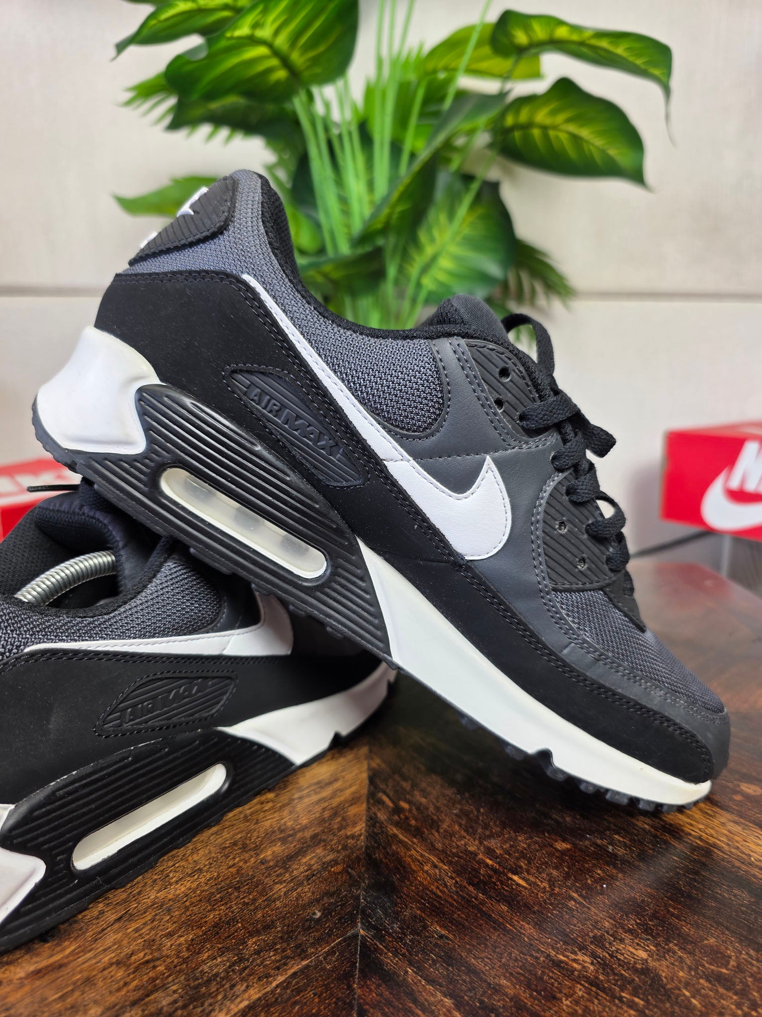 Nike Air Max 90 Essential Black White maat 46