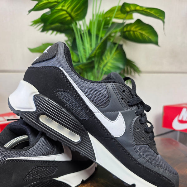 Nike Air Max 90 Essential Black White maat 46