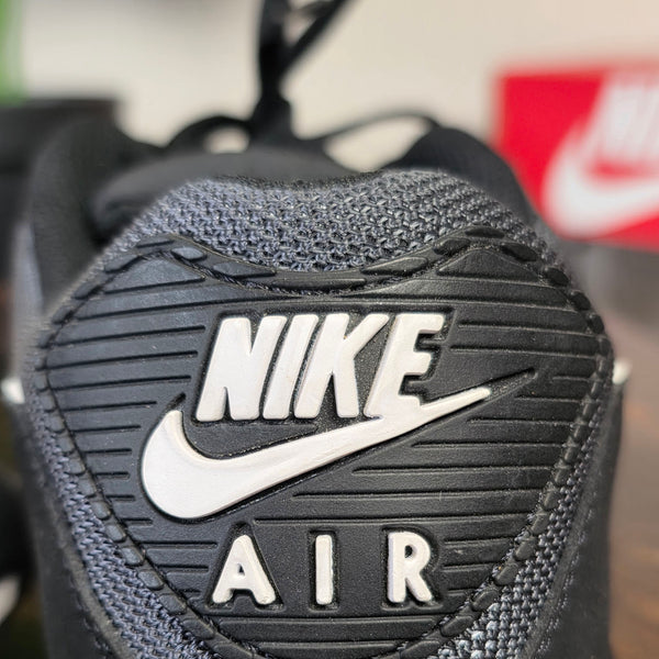 Nike Air Max 90 Essential Black White maat 46