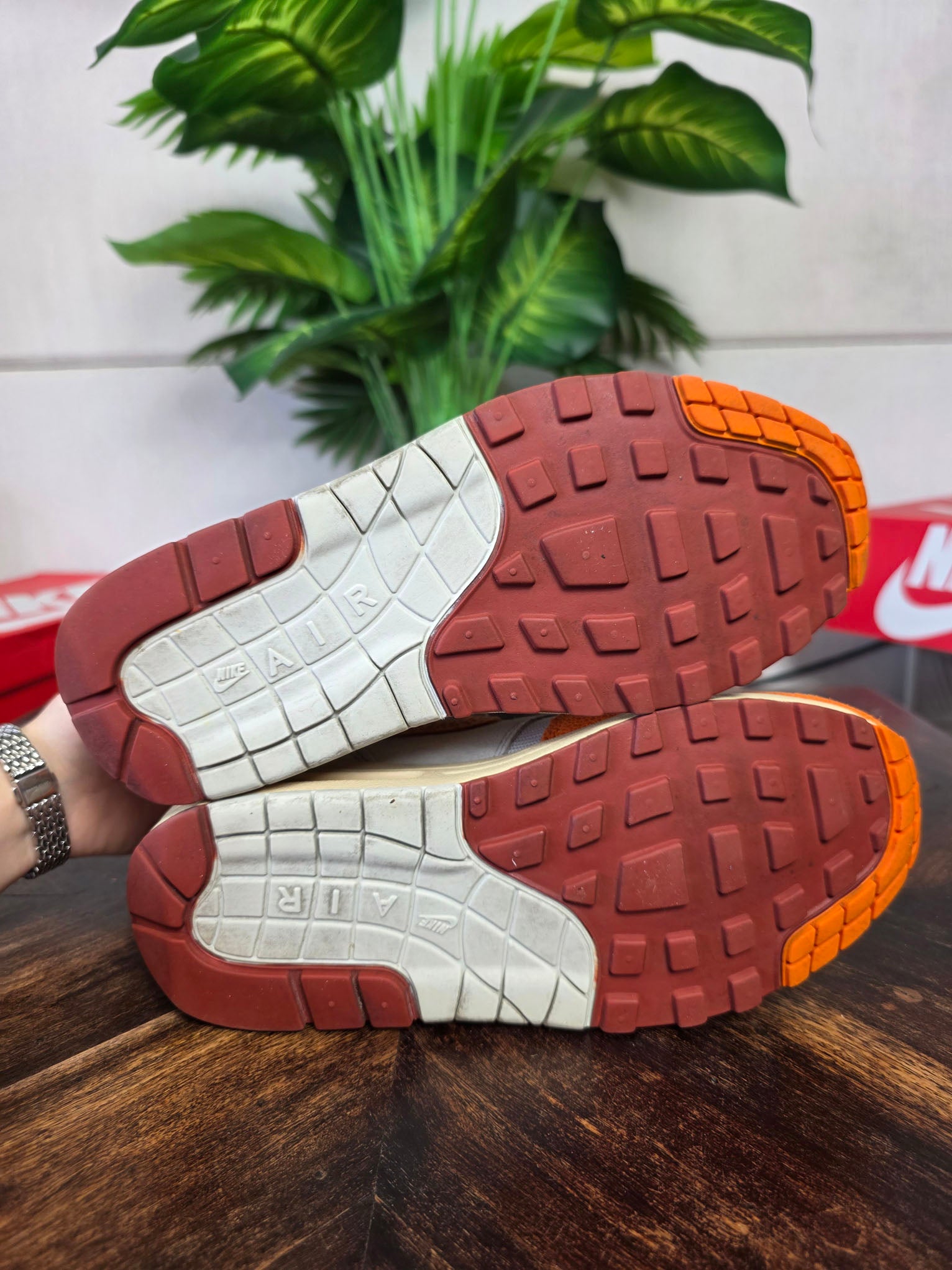 Nike Air Max 1 Magma Orange maat 37,5