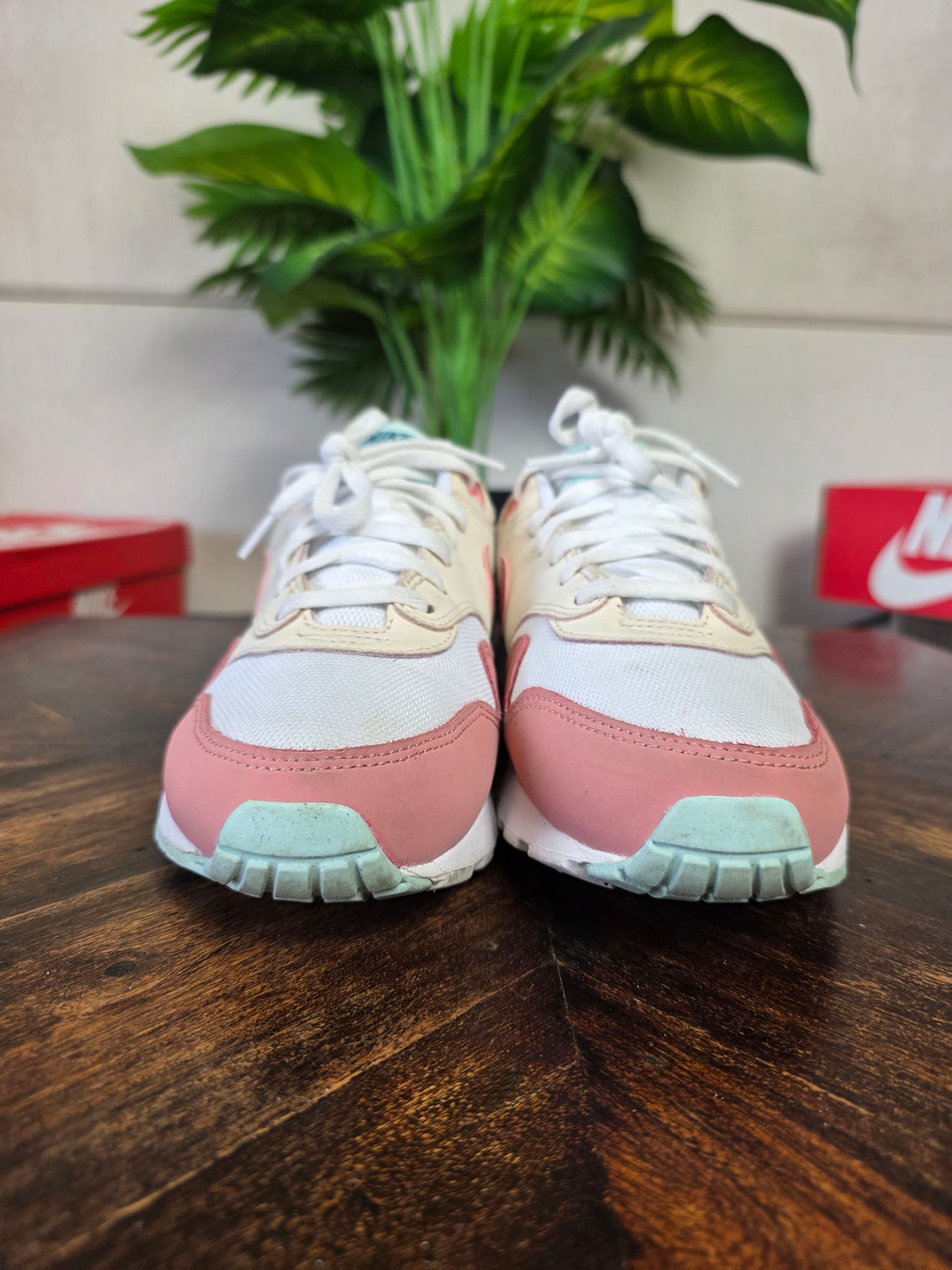 NIke Air Max 1 GS Red Stardust Guava Ice maat 39