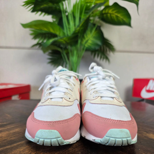 NIke Air Max 1 GS Red Stardust Guava Ice maat 39
