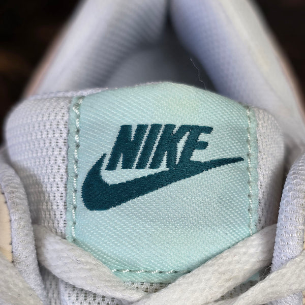 NIke Air Max 1 GS Red Stardust Guava Ice maat 39