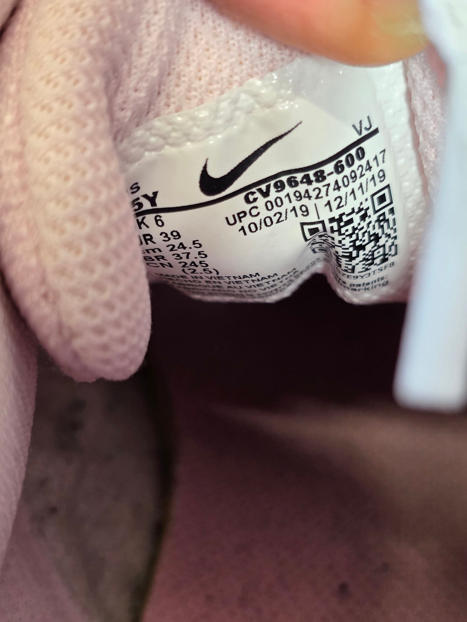 Nike Air Max 90 GS Pink Foam maat 39