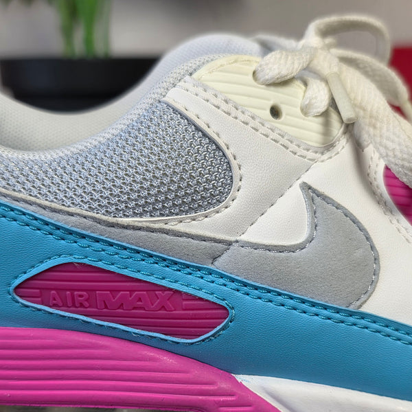 Nike Air Max 90 Vivid Pink maat 42,5