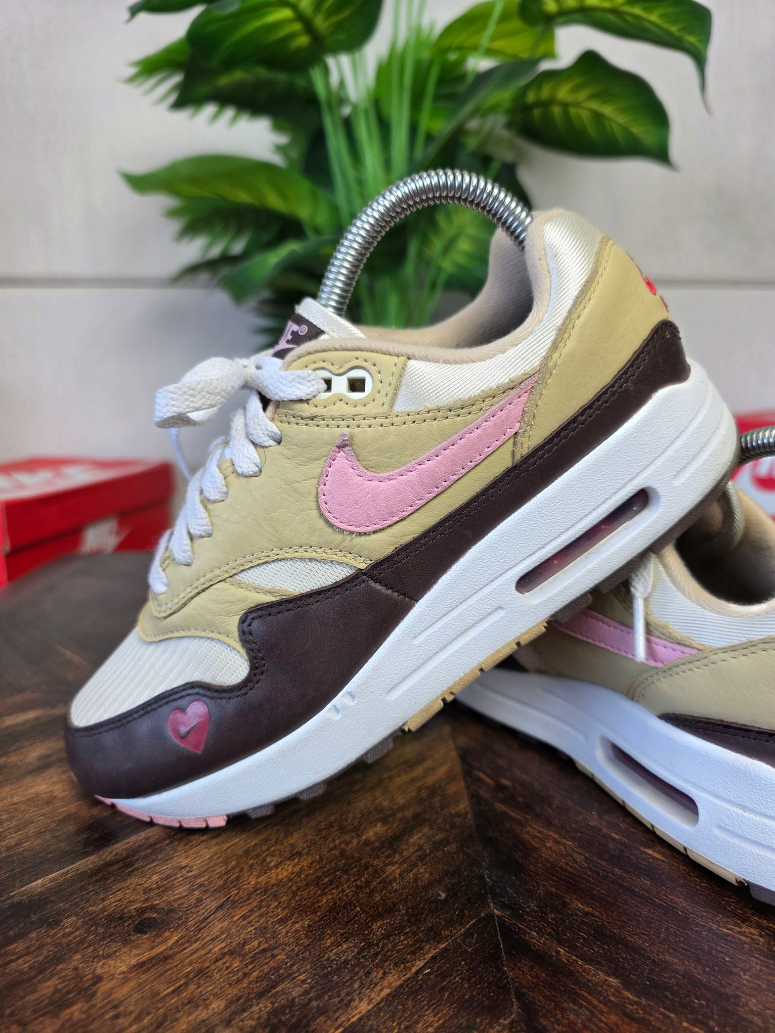 Nike Air Max 1 Valentine's Day maat 38
