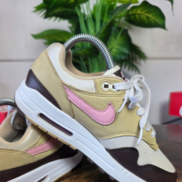 Nike Air Max 1 Valentine's Day maat 38