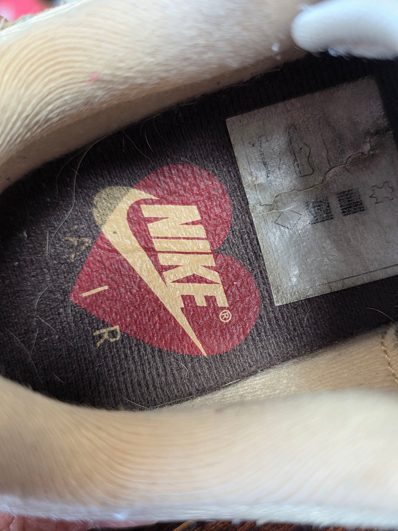 Nike Air Max 1 Valentine's Day maat 38