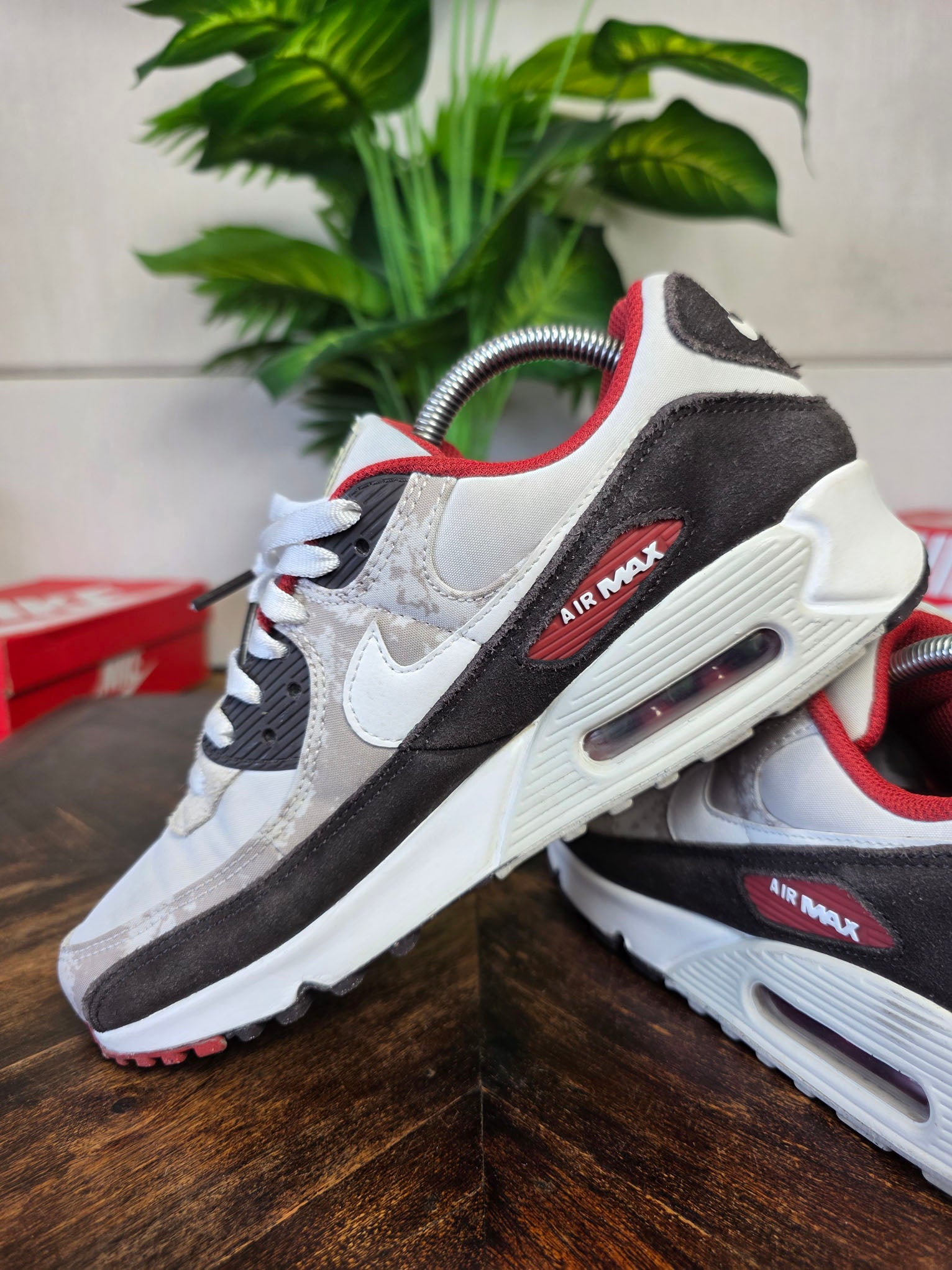 Nike Air Max 90 SE Social FC maat 41