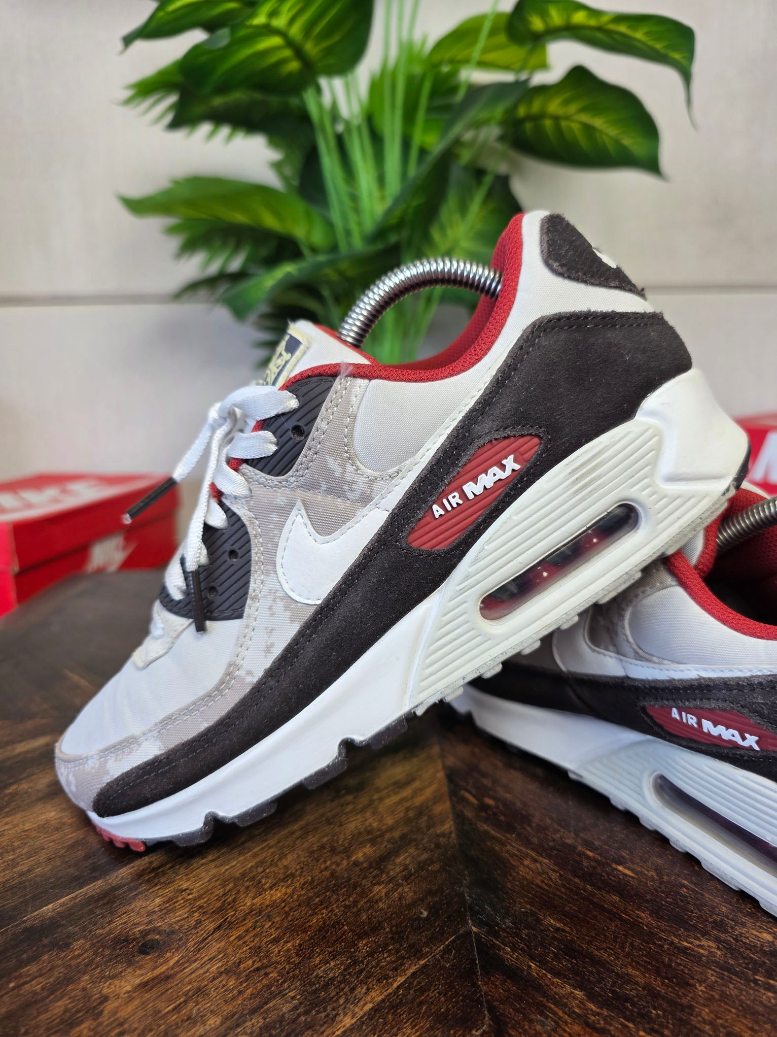 Nike Air Max 90 SE Social FC maat 41