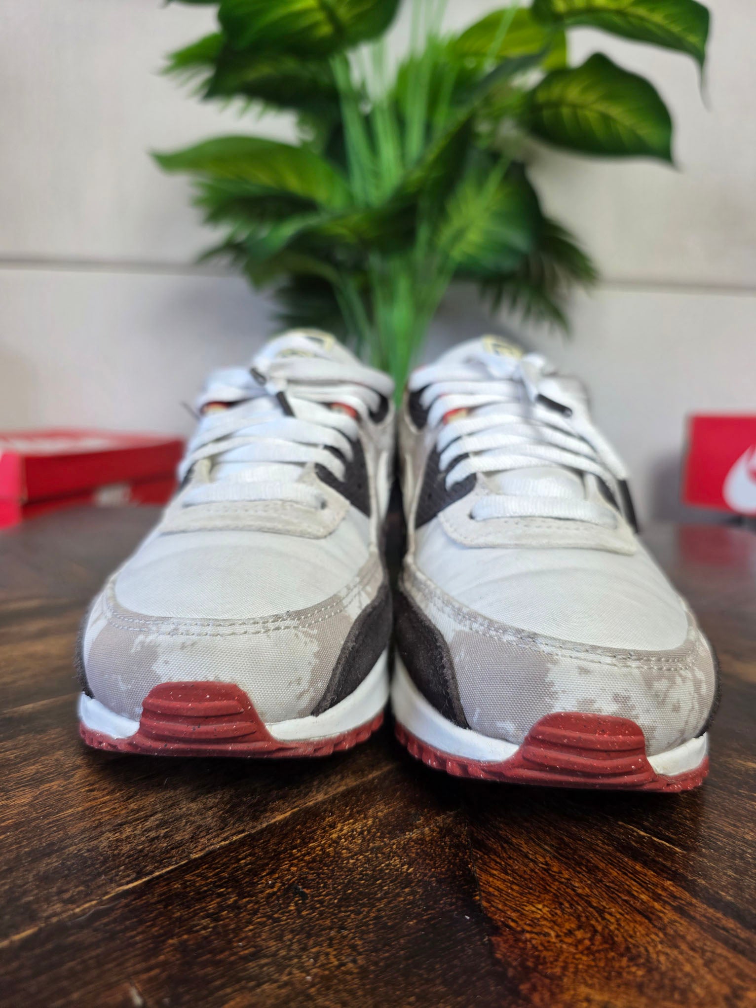 Nike Air Max 90 SE Social FC maat 41