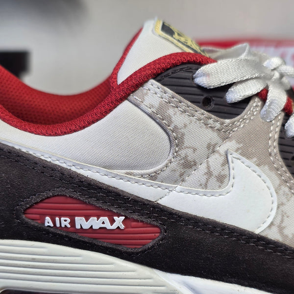 Nike Air Max 90 SE Social FC maat 41
