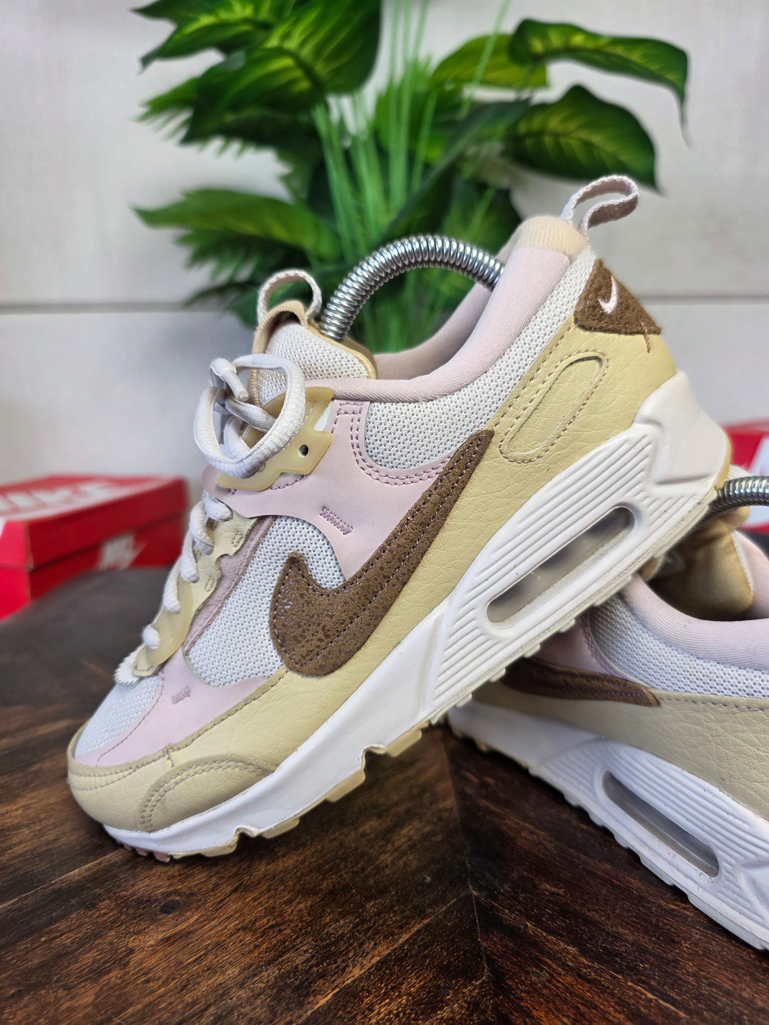 Nike Air Max 90 Futura "Neapolitan" maat 39
