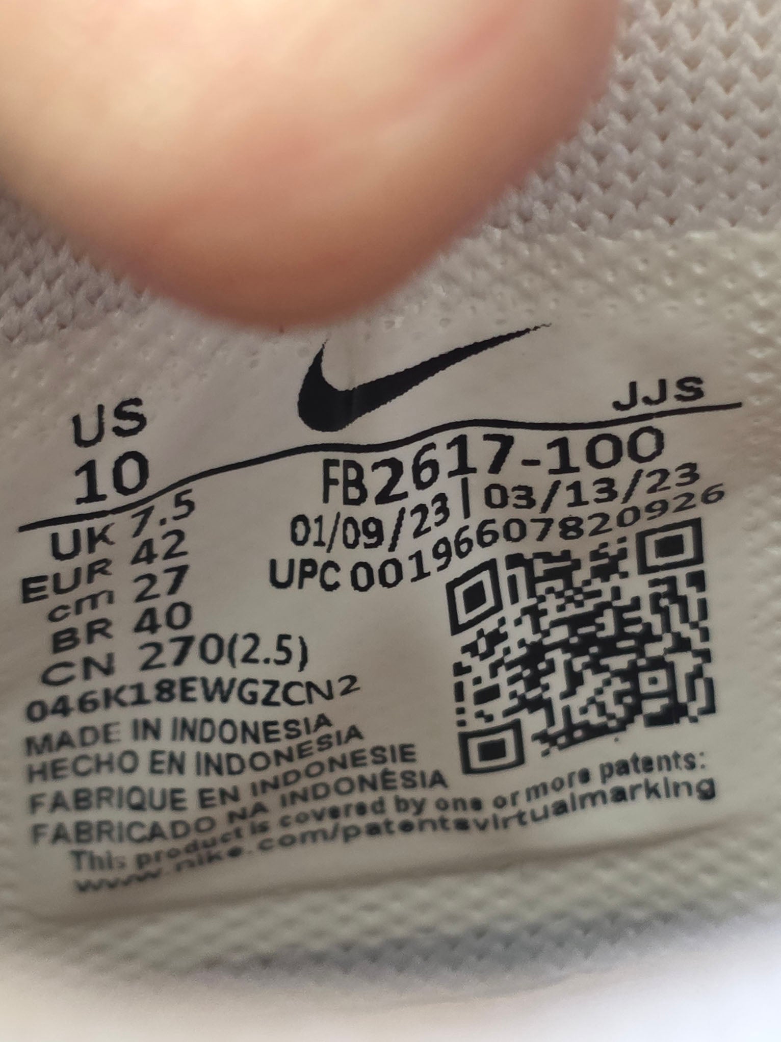 Nike Air Max 90 'United in Victory' maat 42