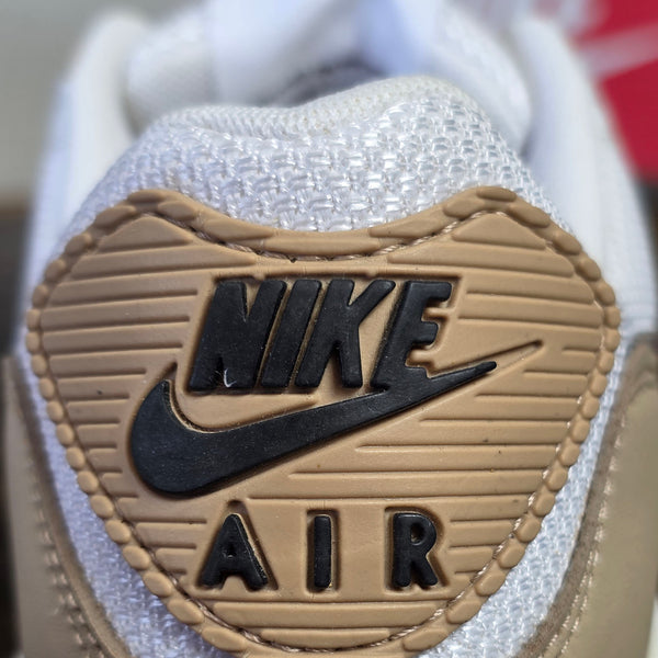 Nike Air Max 90 'United in Victory' maat 42