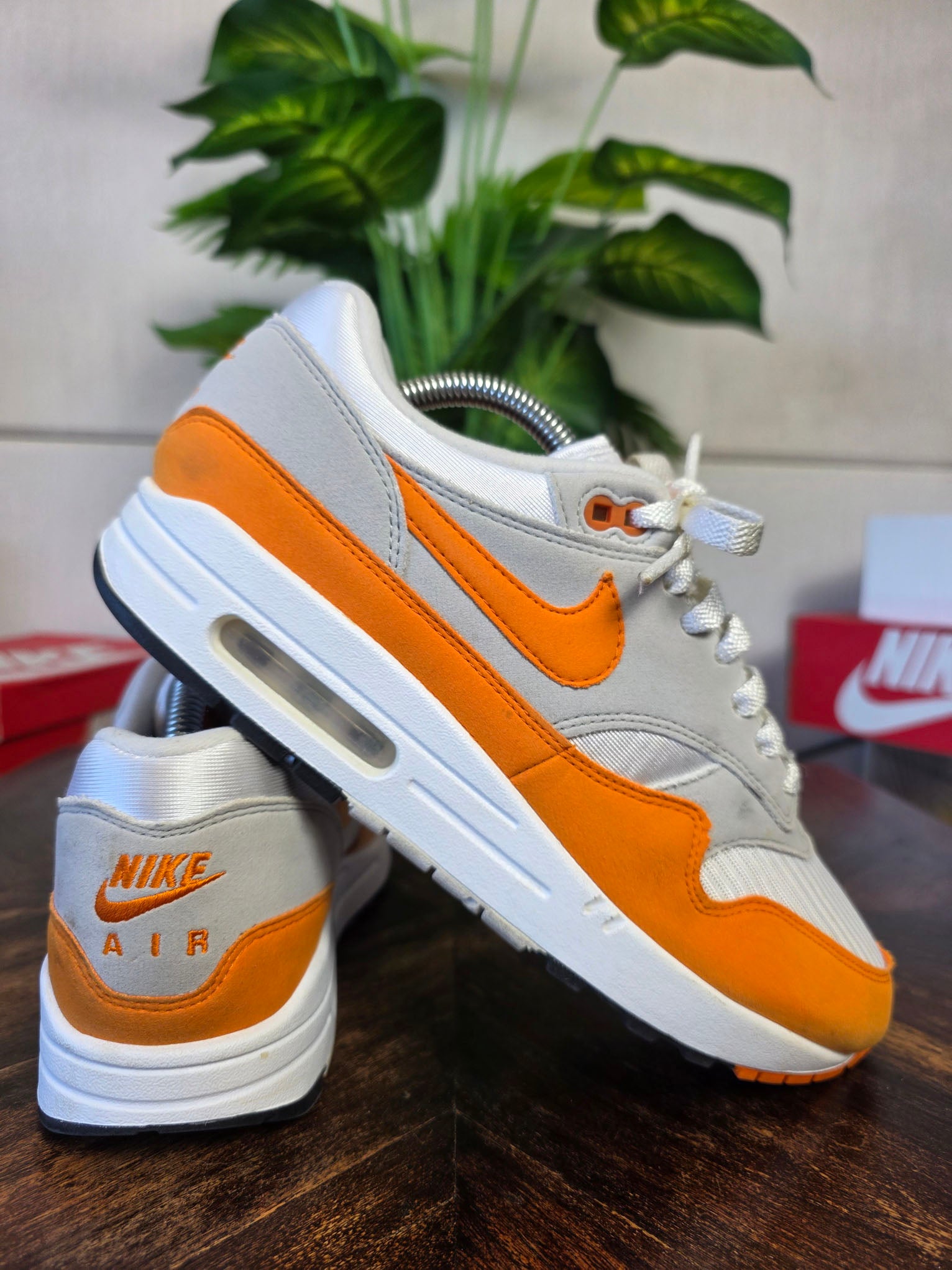 Nike Air Max 1 Anniversary Orange maat 42,5