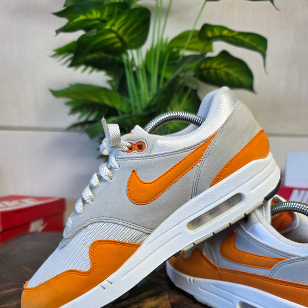 Nike Air Max 1 Anniversary Orange maat 42,5