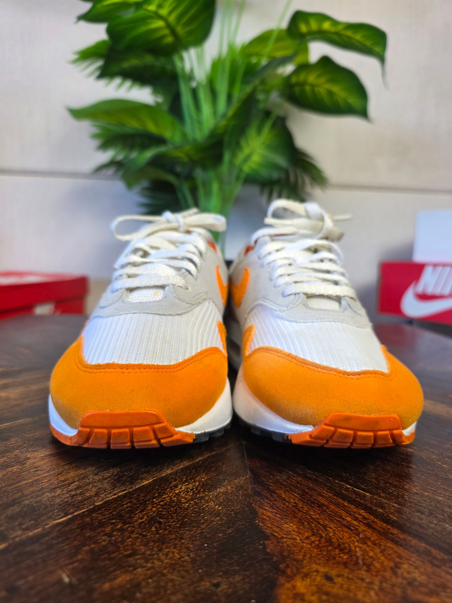 Nike Air Max 1 Anniversary Orange maat 42,5