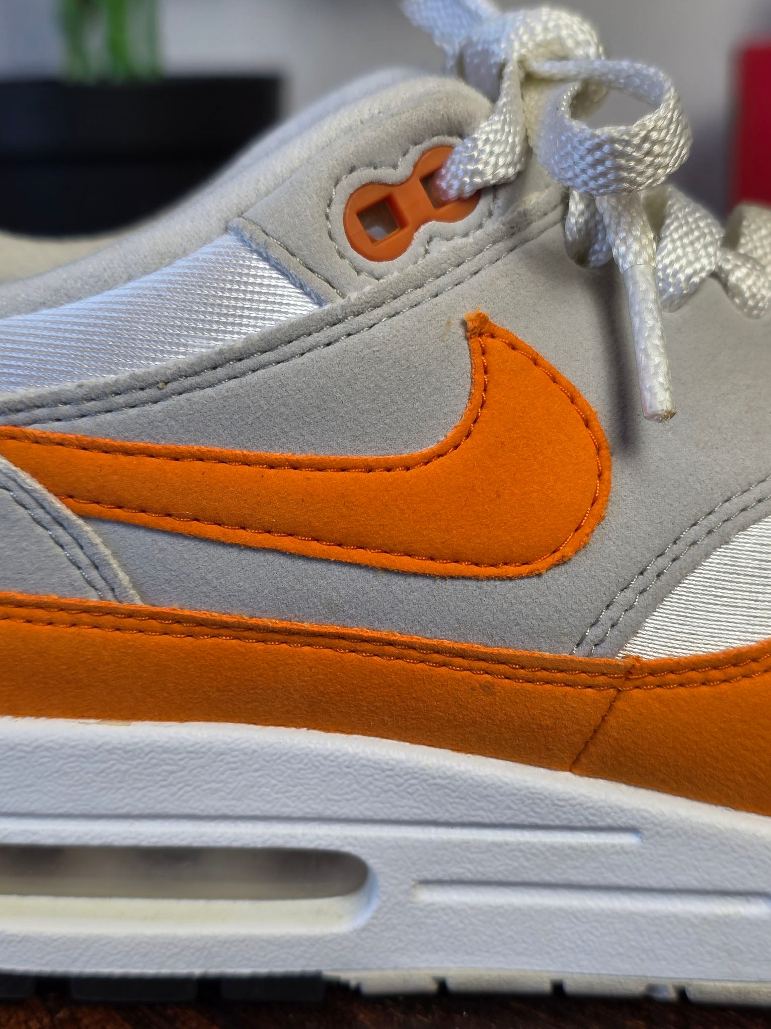 Nike Air Max 1 Anniversary Orange maat 42,5