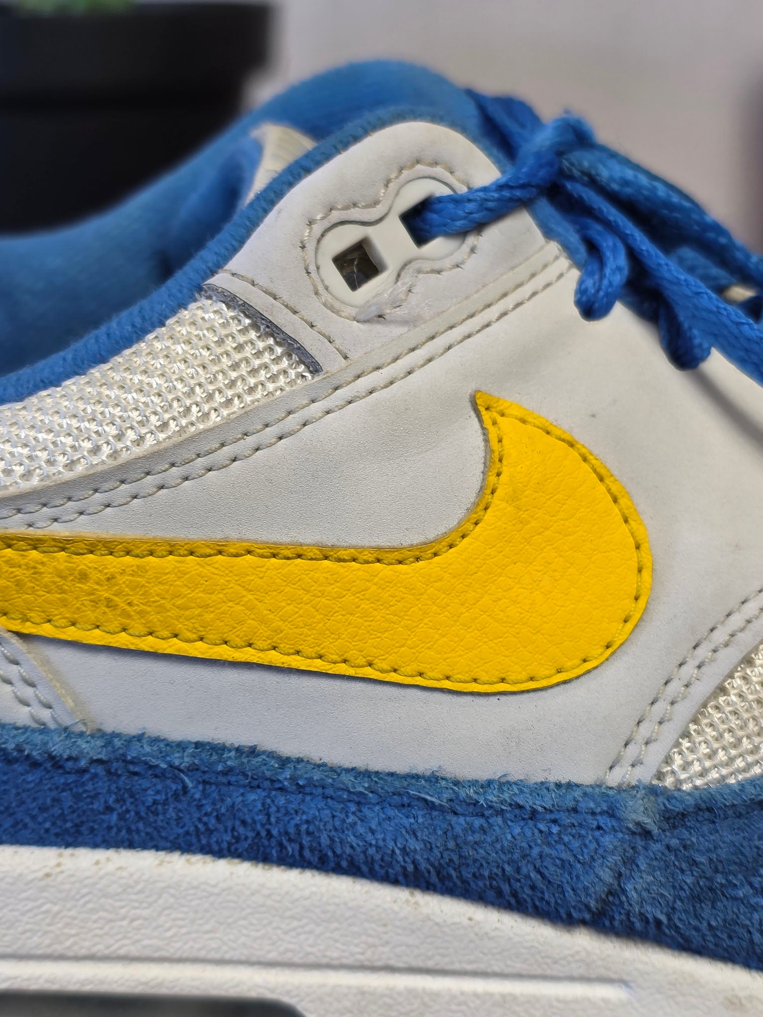 Nike Air Max 1 Signal Blue maat 42,5