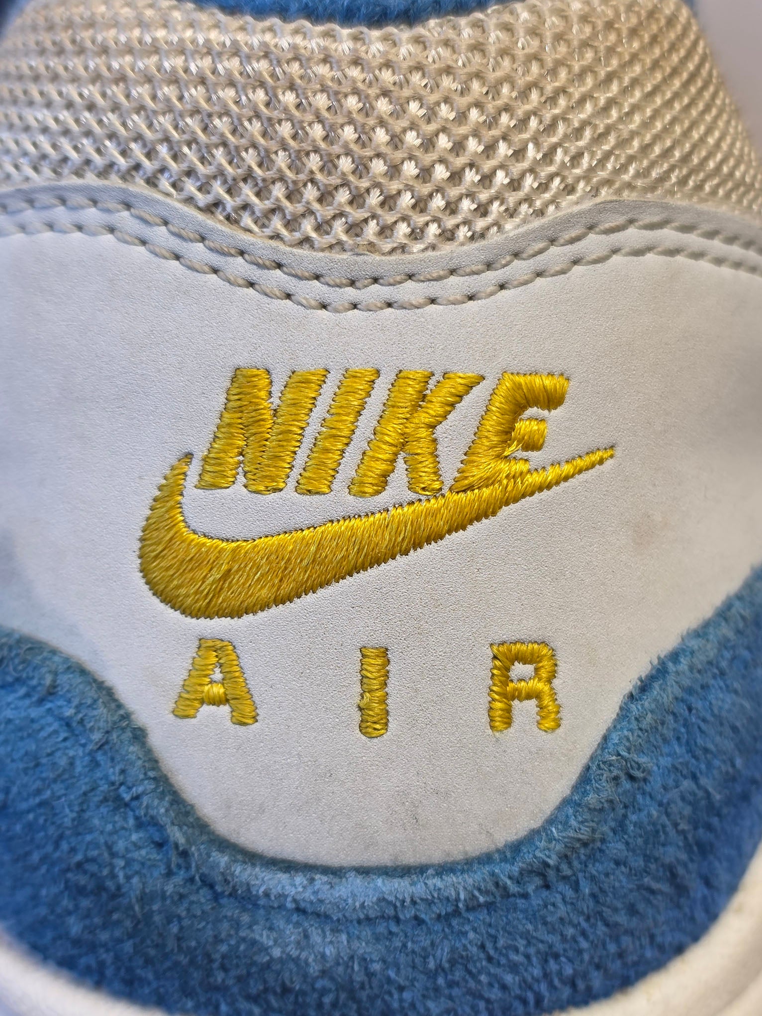 Nike Air Max 1 Signal Blue maat 42,5