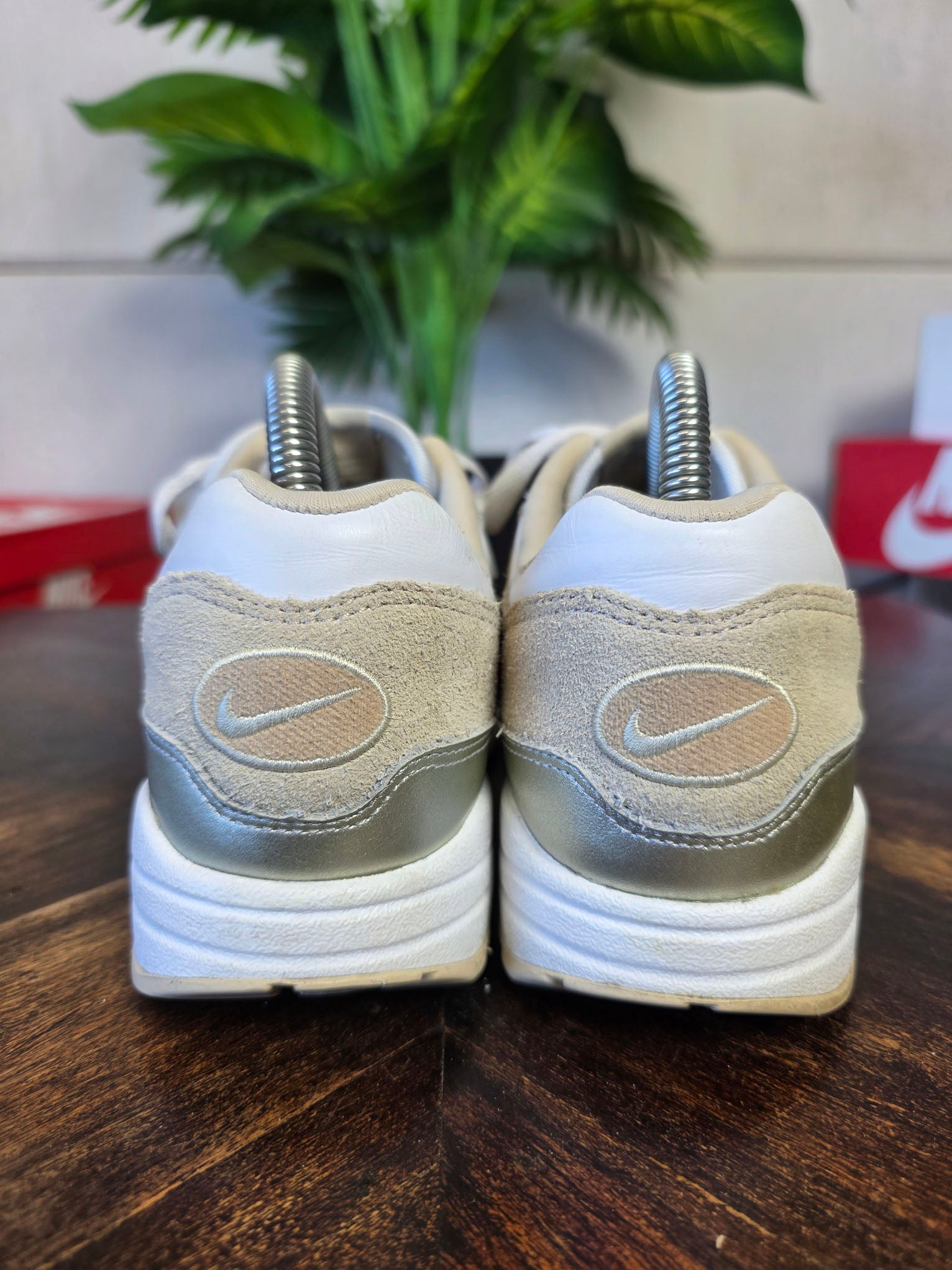 Nike Air Max 1 Metallic Gold maat 38,5
