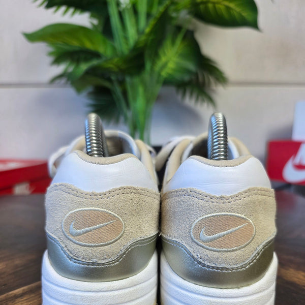 Nike Air Max 1 Metallic Gold maat 38,5